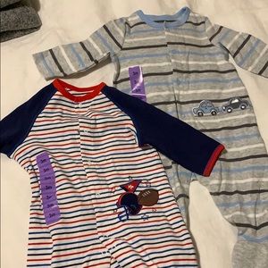 NWT Little Me 0-3m footed PJs